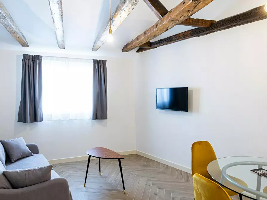 Immagine 10 di Appartamento in affitto  in Calle del Arenal a Madrid