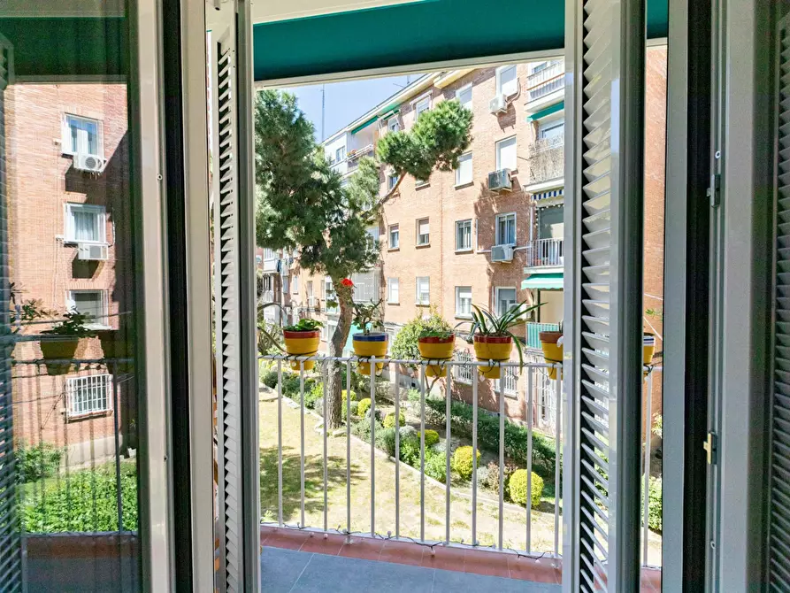 Immagine 6 di Appartamento in affitto  in Calle del Conde de Elda a Madrid