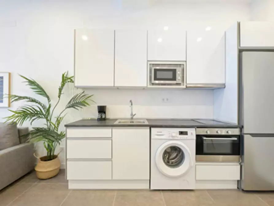 Immagine 10 di Appartamento in affitto  in Calle de la Alondra a Madrid