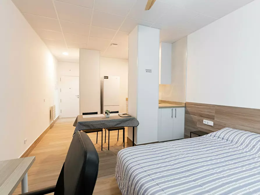 Immagine 8 di Appartamento in affitto  in Calle de San Manuel a Madrid