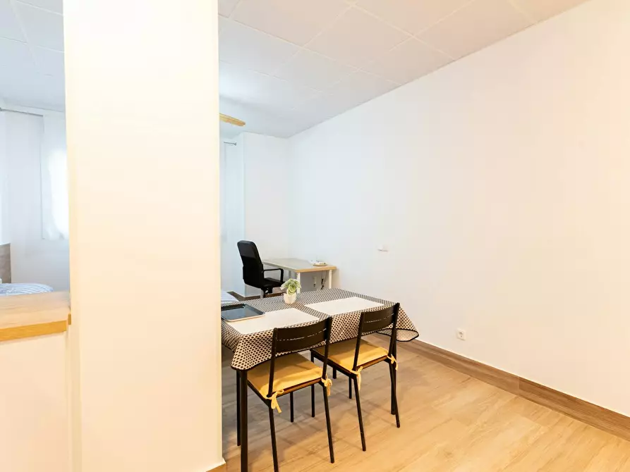 Immagine 5 di Appartamento in affitto  in Calle de San Manuel a Madrid