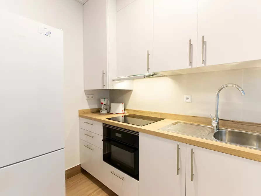 Immagine 3 di Appartamento in affitto  in Calle de San Manuel a Madrid