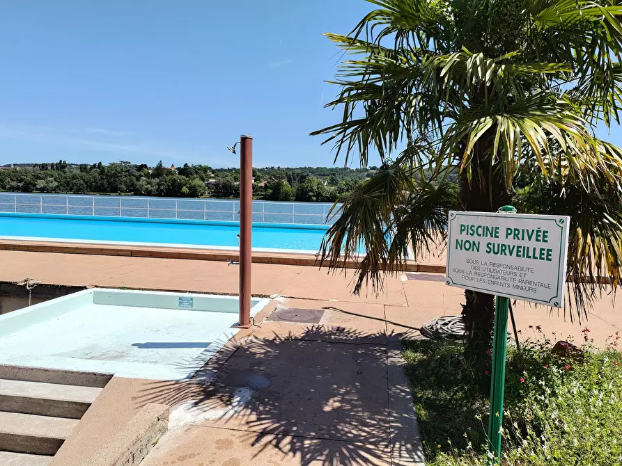 Immagine 9 di Appartamento in affitto  in Avenue Henri Barbusse a Curis-au-Mont-d'Or