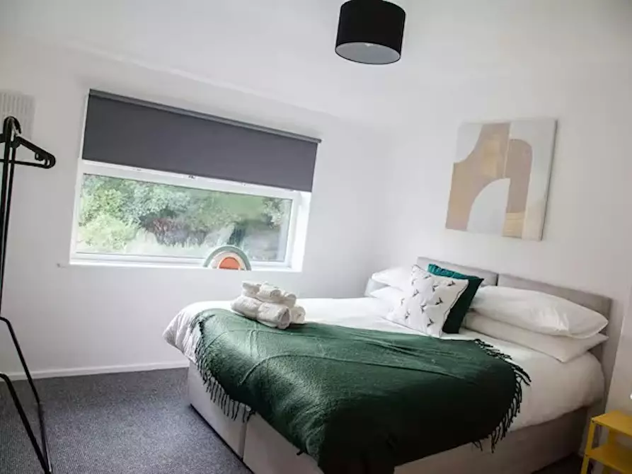 Immagine 4 di Casa indipendente in affitto  in Windle Hall Drive a 