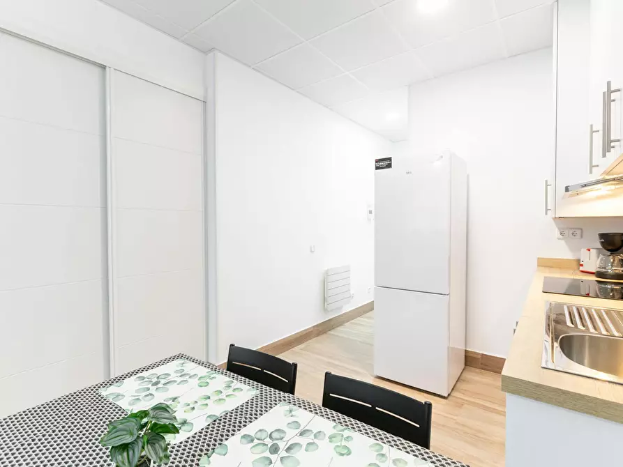 Immagine 3 di Appartamento in affitto  in Calle de San Manuel a Madrid