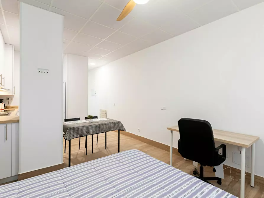 Immagine 8 di Appartamento in affitto  in Calle de San Manuel a Madrid