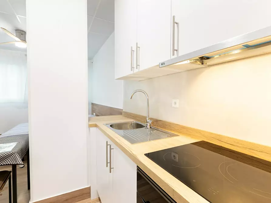 Immagine 4 di Appartamento in affitto  in Calle de San Manuel a Madrid