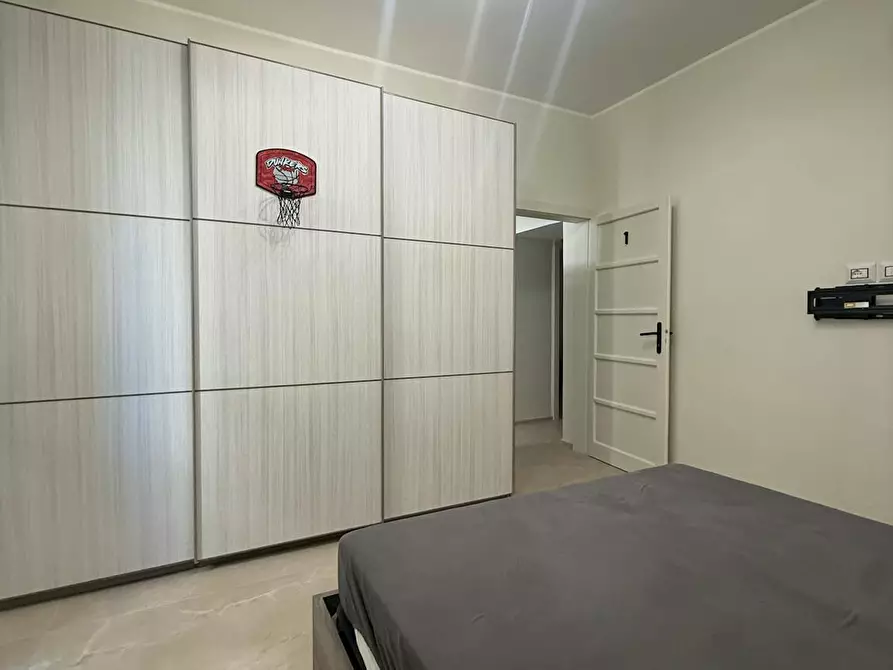 Immagine 6 di Camera in affitto  in Via Faraci a Catania