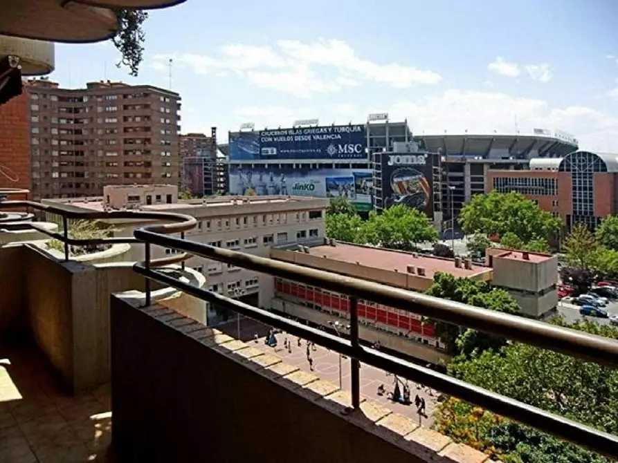 Immagine 7 di Appartamento in affitto  in Carrer de Bèlgica a Valencia