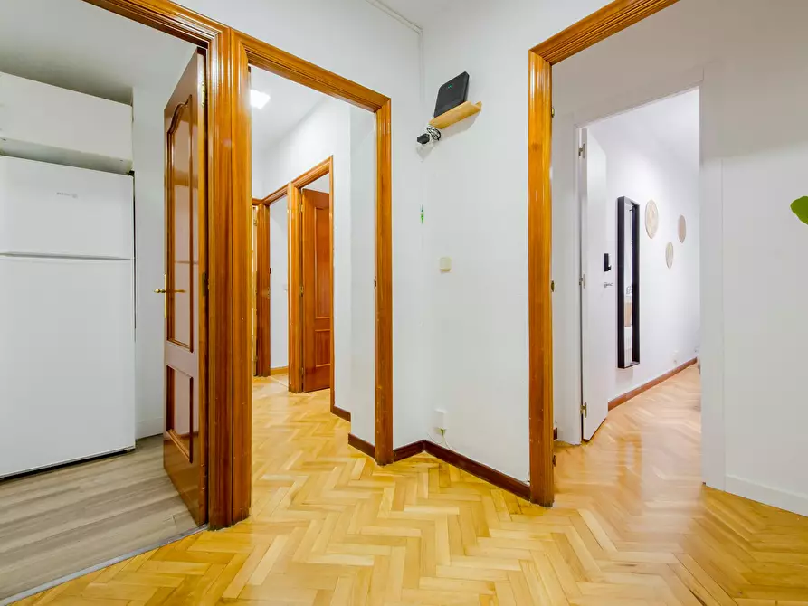 Immagine 8 di Appartamento in affitto  in Paseo de los Olmos a Madrid