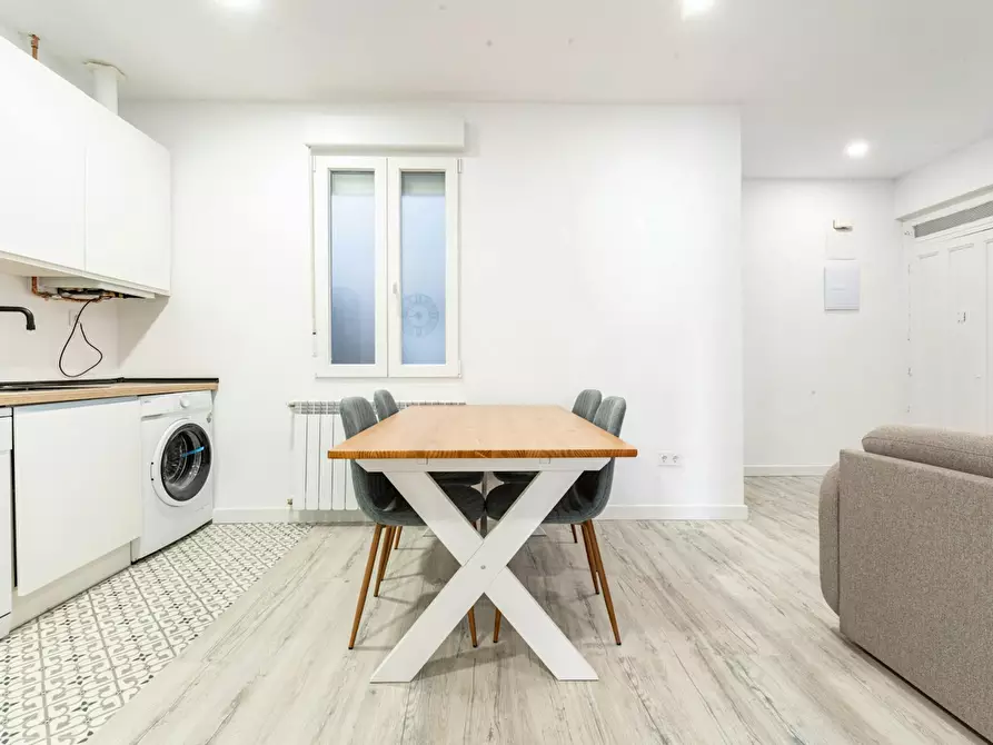 Immagine 7 di Appartamento in affitto  in Ronda de Segovia a Madrid
