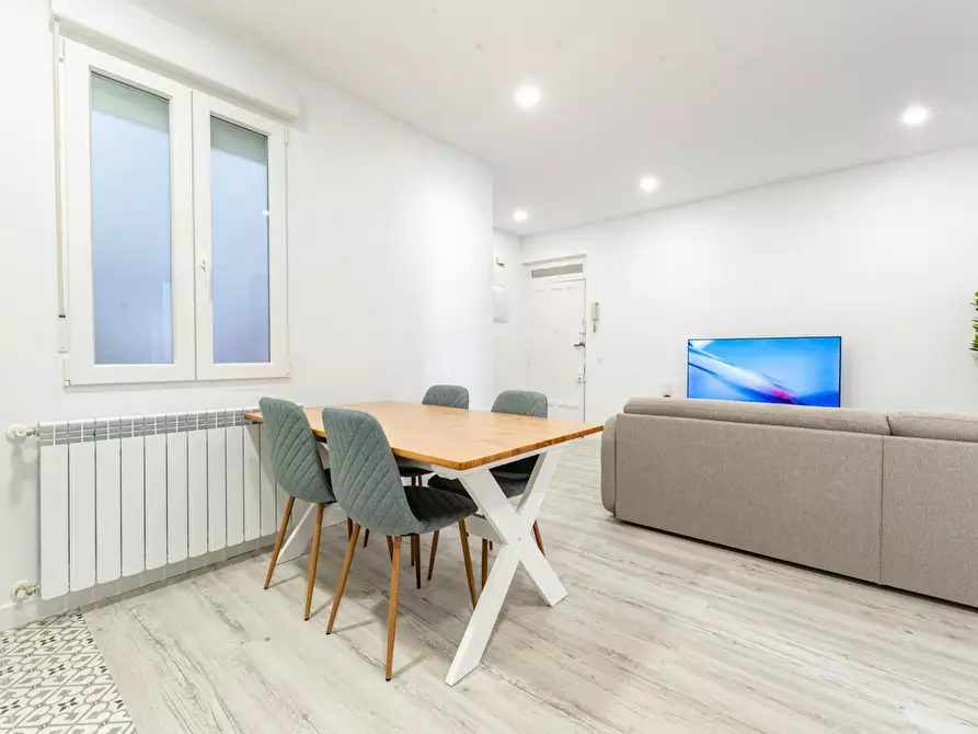 Immagine 6 di Appartamento in affitto  in Ronda de Segovia a Madrid