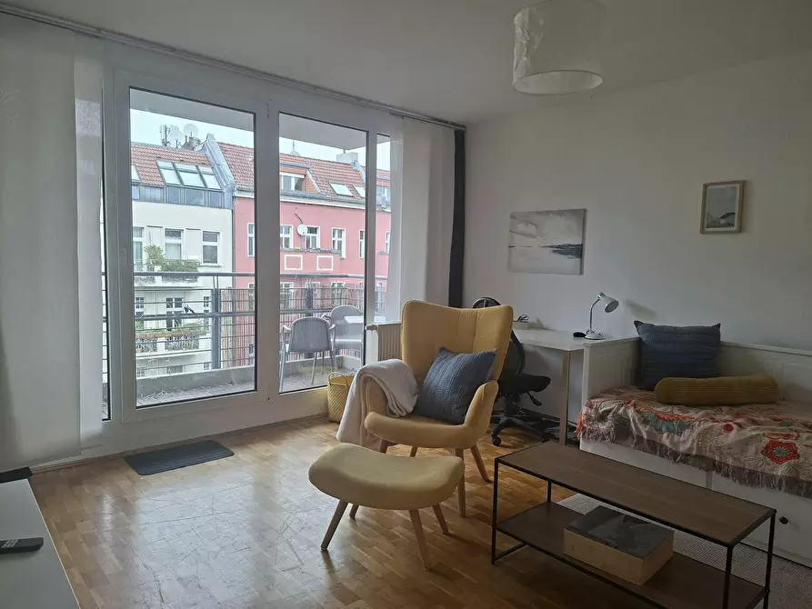 Immagine 2 di Appartamento in affitto  in Lynarstraße a Berlin