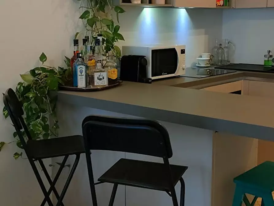 Immagine 9 di Camera in affitto  in Via Lepontina a Milano