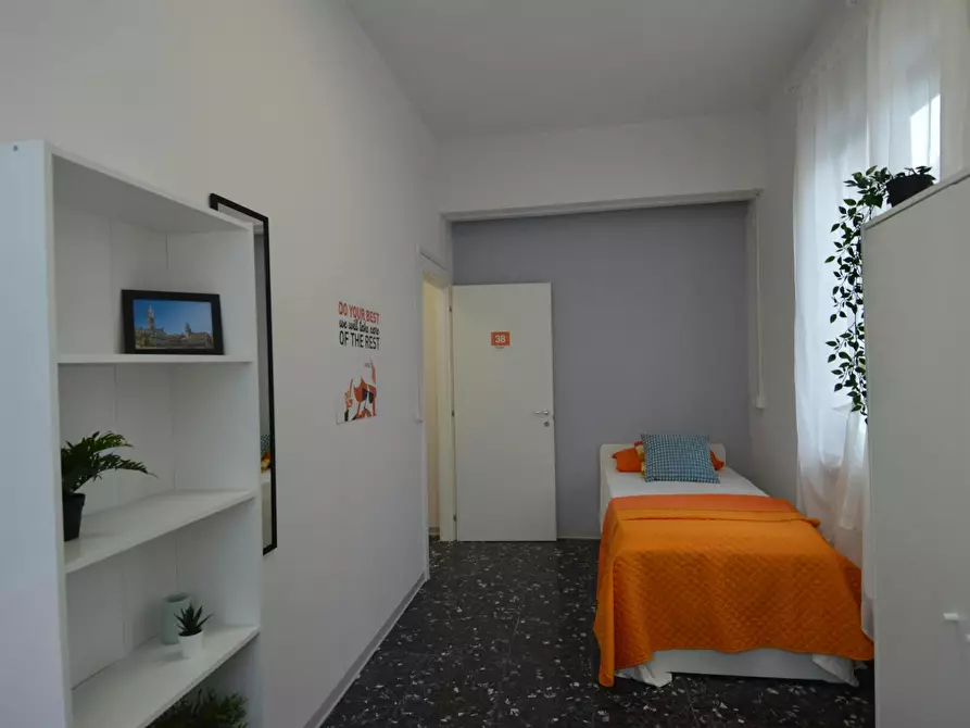 Immagine 1 di Camera in affitto  in Vicolo Franco Villa a Reggio Nell'emilia