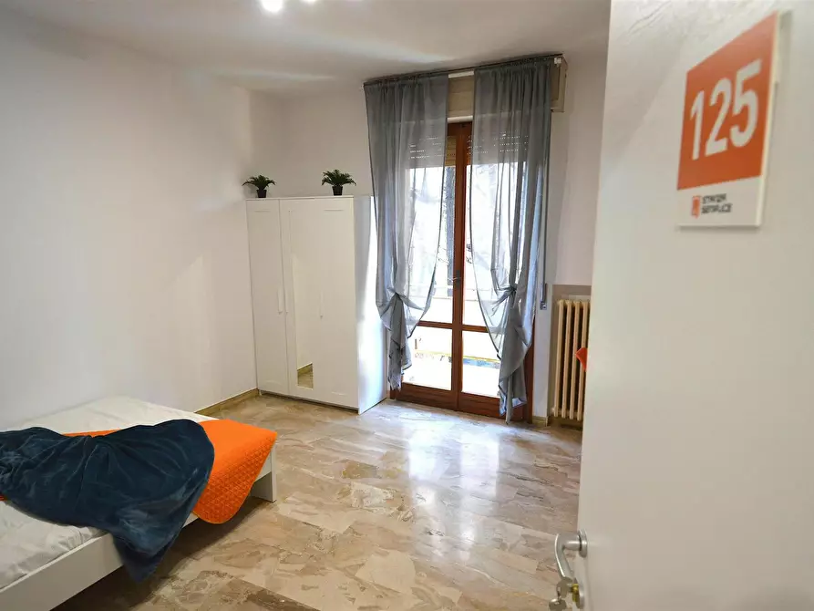 Immagine 1 di Camera in affitto  in Via Arsenio Crespellani a Modena