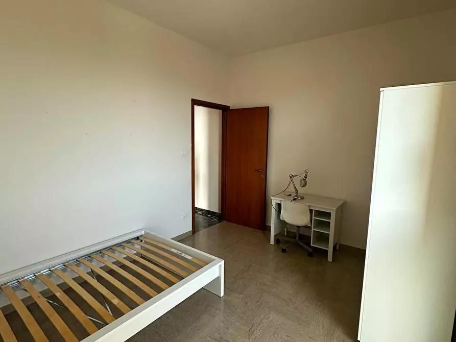 Immagine 6 di Camera in affitto  in Viale Felsina a Bologna