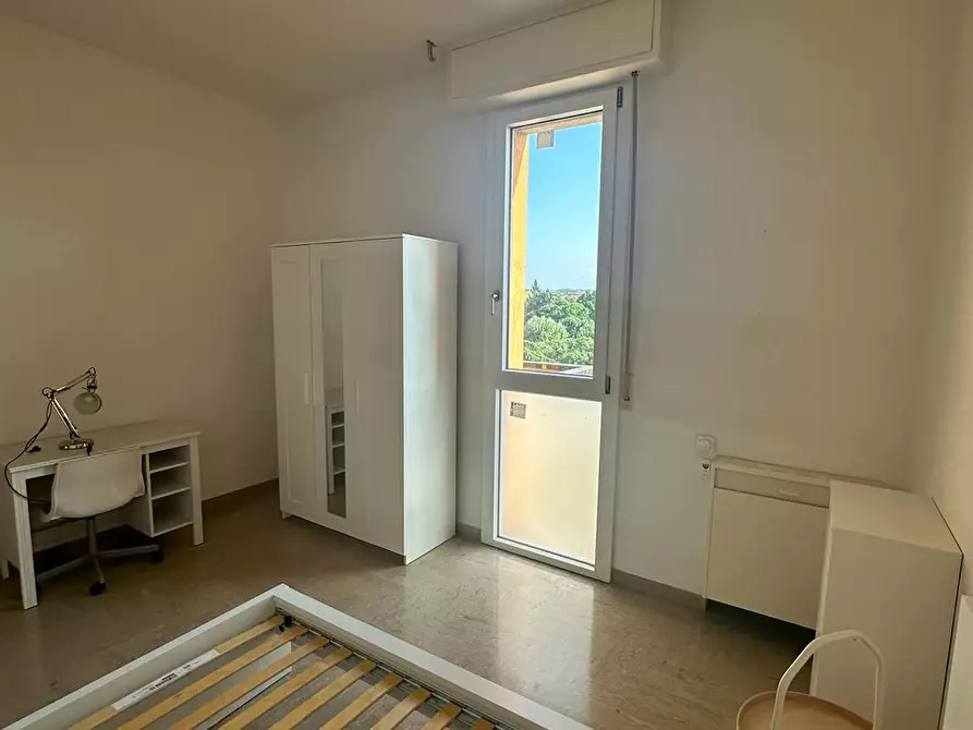 Immagine 9 di Camera in affitto  in Viale Felsina a Bologna