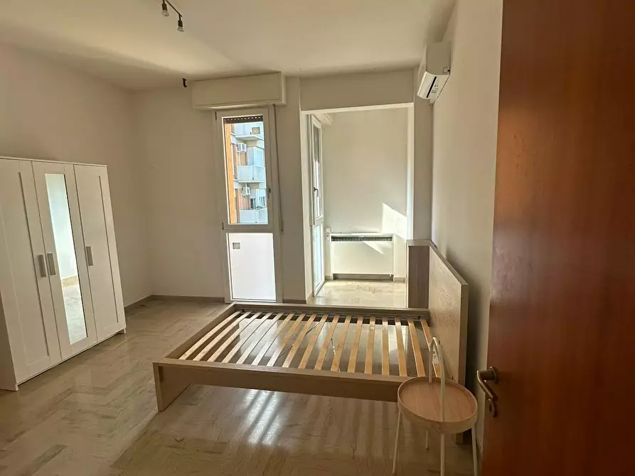 Immagine 6 di Camera in affitto  in Viale Felsina a Bologna