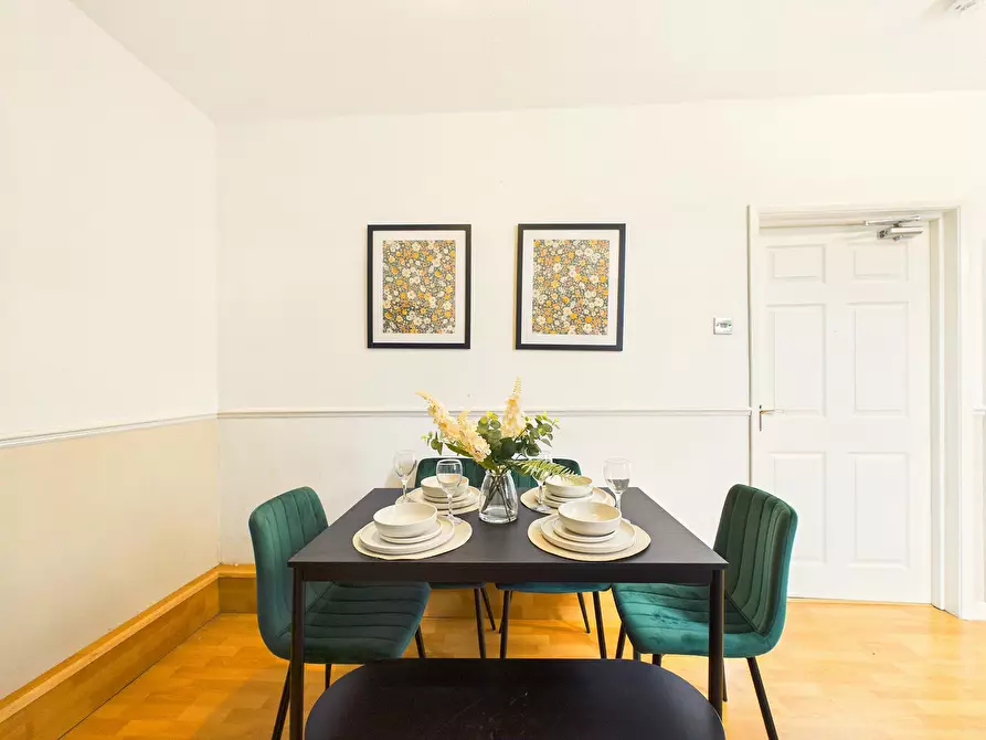 Immagine 10 di Casa indipendente in affitto  in Matford Avenue a 