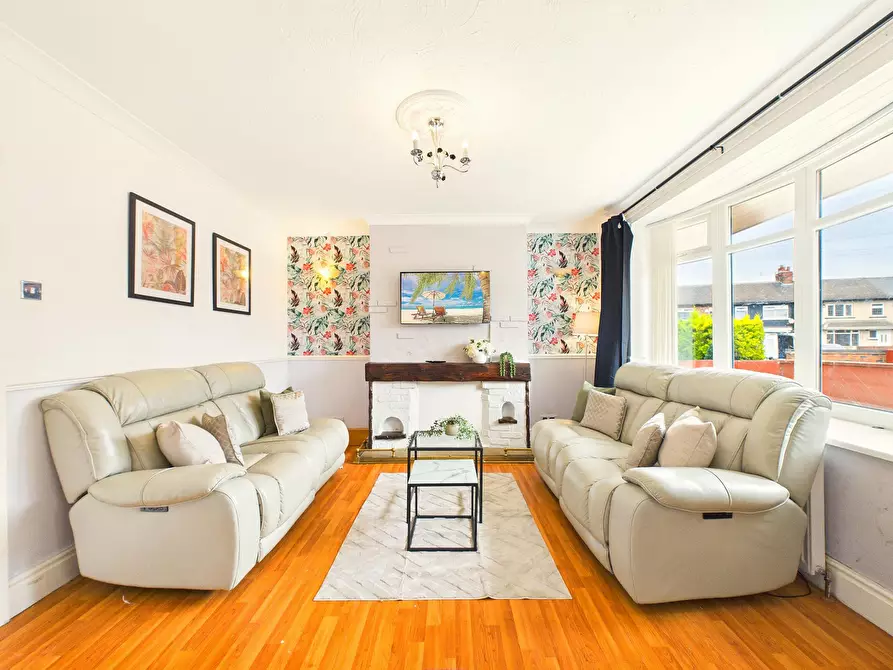 Immagine 6 di Casa indipendente in affitto  in Matford Avenue a 