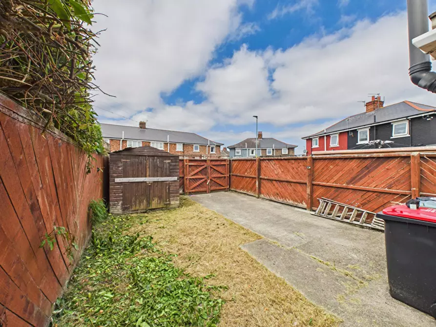 Immagine 2 di Casa indipendente in affitto  in Matford Avenue a 