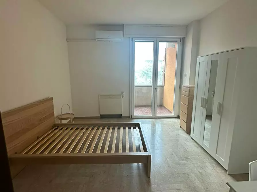 Immagine 7 di Camera in affitto  in Viale Felsina a Bologna