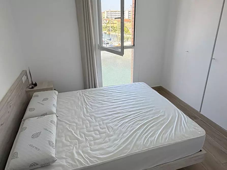 Immagine 2 di Appartamento in affitto  in Avinguda de la platja a Roses