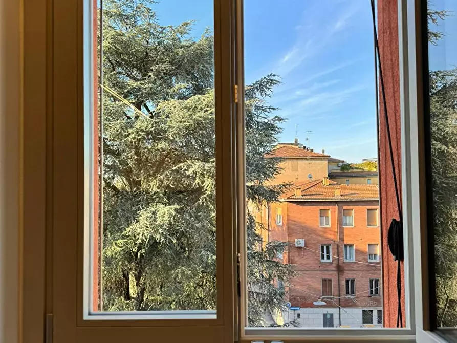 Immagine 8 di Appartamento in affitto  in Via Castiglione a Bologna