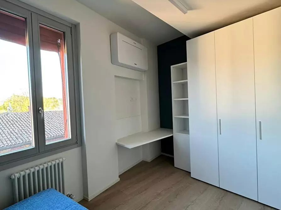 Immagine 6 di Appartamento in affitto  in Via Castiglione a Bologna