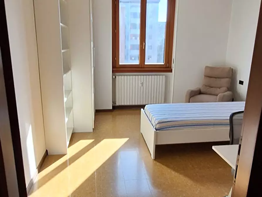Immagine 3 di Camera in affitto  in Via Ulisse Salis a Milano