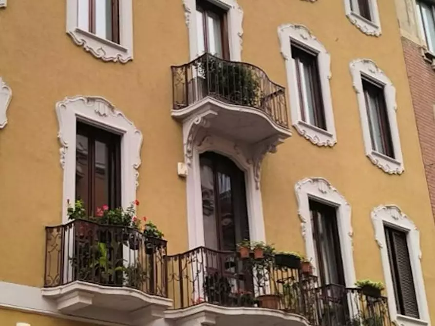Immagine 10 di Appartamento in affitto  in Via Quadronno a Milano