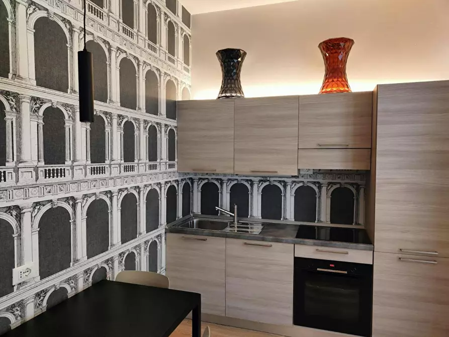 Immagine 4 di Appartamento in affitto  in Via Quadronno a Milano