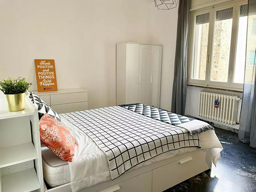 Immagine 1 di Camera in affitto  in Via Frusa a Firenze
