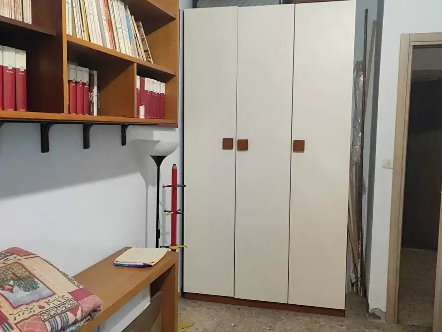 Immagine 2 di Camera in affitto  in Via Cornelio Sisenna a Roma