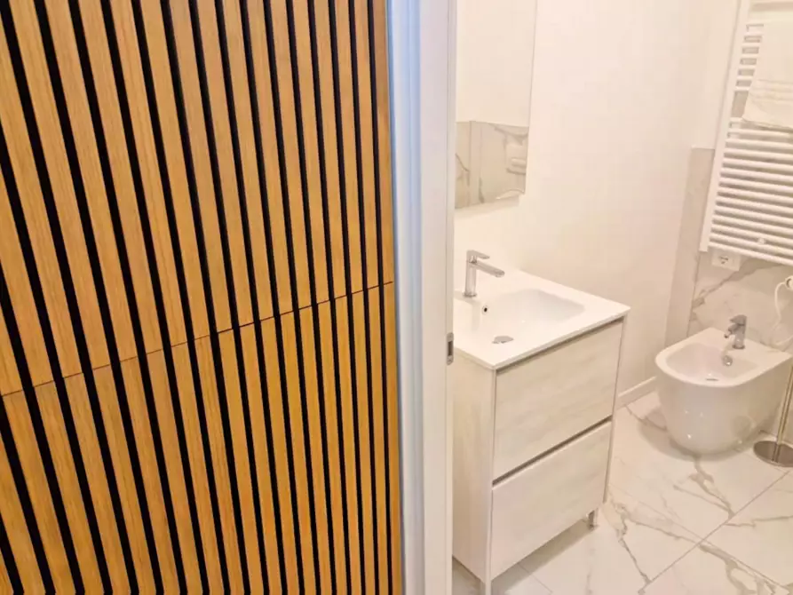 Immagine 6 di Appartamento in affitto  in Via del Santo a Padova