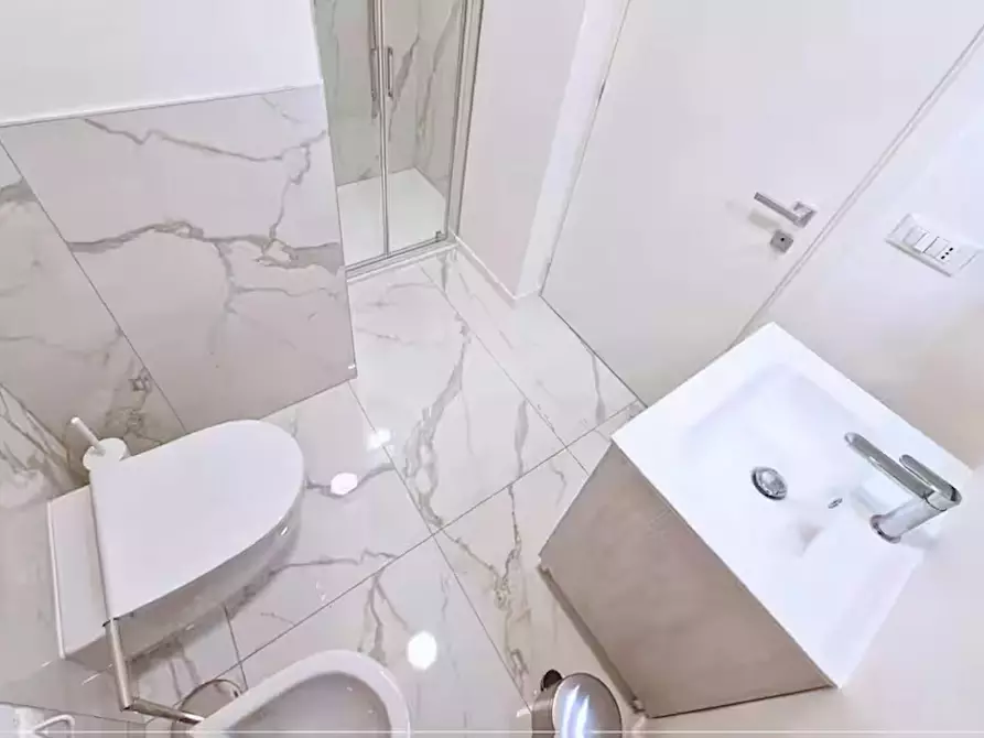 Immagine 7 di Appartamento in affitto  in Via del Santo a Padova