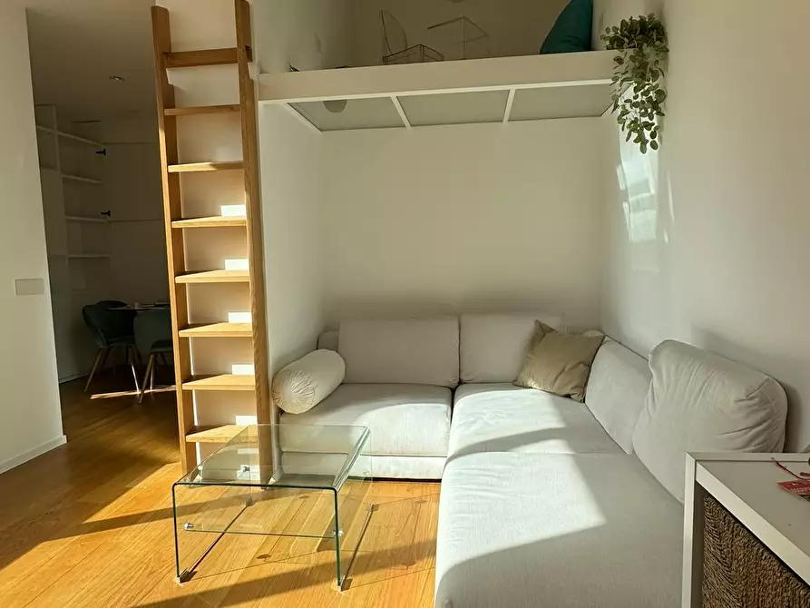 Immagine 3 di Appartamento in affitto  in Via della Lungara a Roma