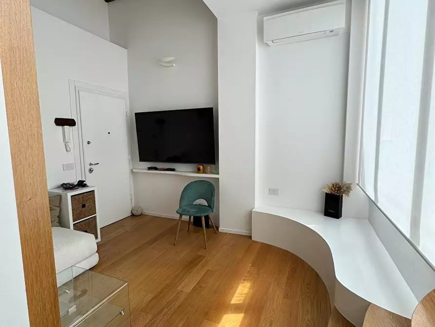 Immagine 4 di Appartamento in affitto  in Via della Lungara a Roma
