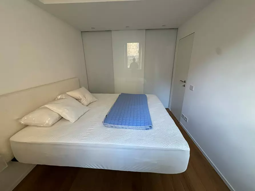 Immagine 9 di Appartamento in affitto  in Via della Lungara a Roma