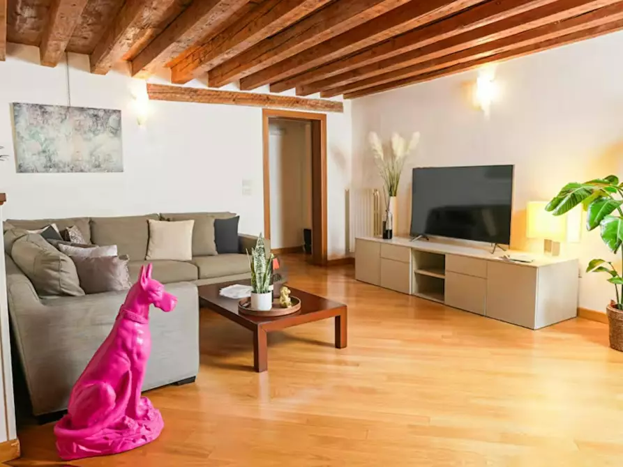 Immagine 1 di Appartamento in affitto  in Via Zabarella a Padova