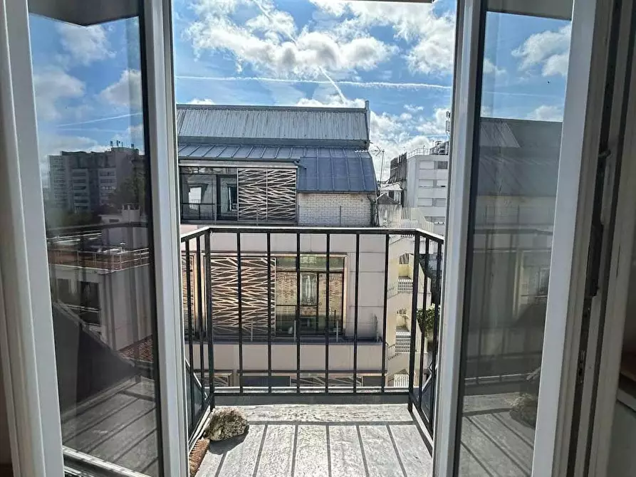 Immagine 5 di Appartamento in affitto  in Rue des Bergers a Paris