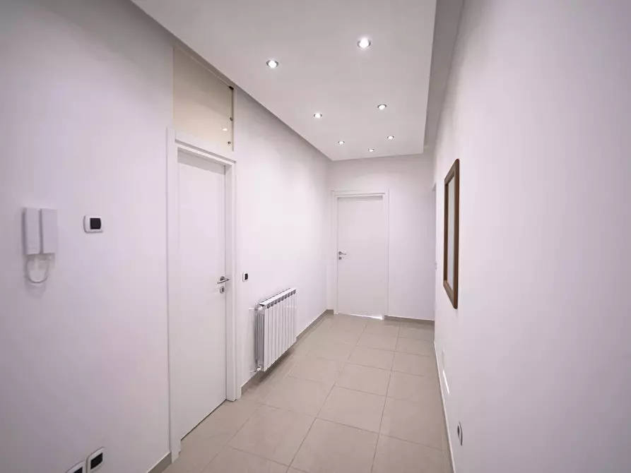 Immagine 6 di Camera in affitto  in Via Alessandro Litta Modignani a Milano