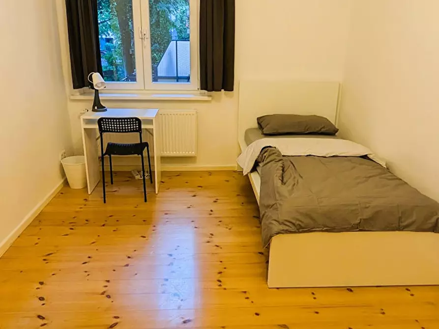 Immagine 1 di Camera in affitto  in Rudolf-Schwarz-Straße a Berlin