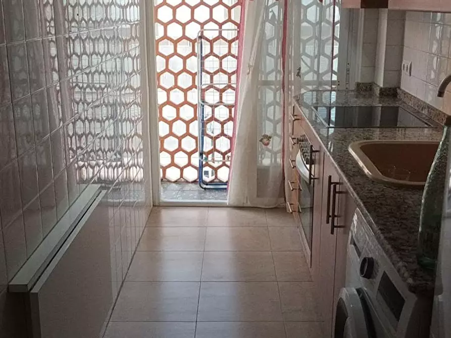 Immagine 4 di Appartamento in affitto  in Carrer de Francesc Cubells a Valencia