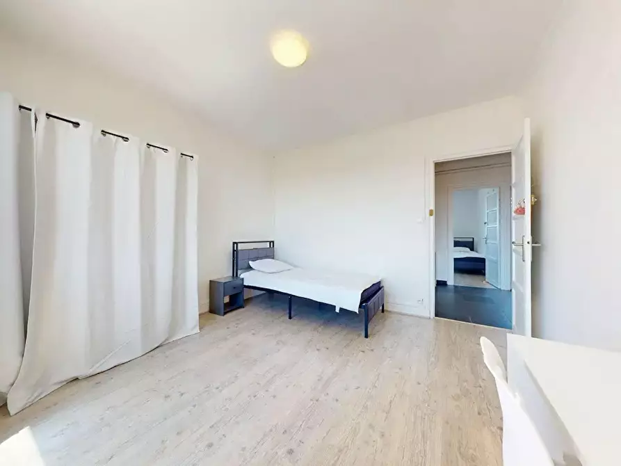Immagine 4 di Camera in affitto  in Cours Émile-Zola a Villeurbanne
