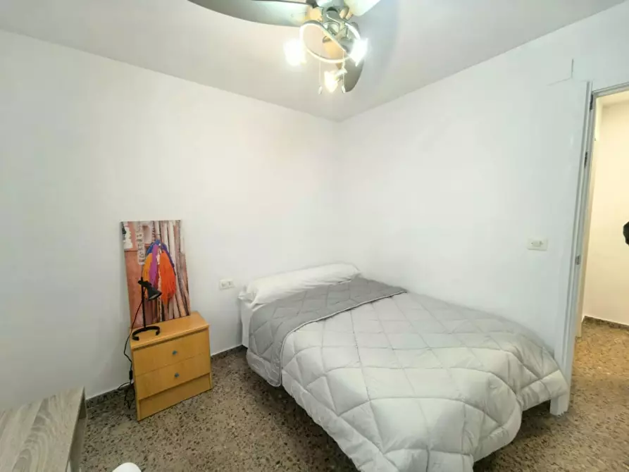 Immagine 4 di Camera in affitto  in Carrer Portugal a Alicante/Alacant