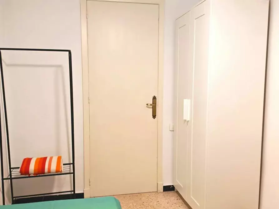 Immagine 3 di Camera in affitto  in Carrer Italia a Alicante/Alacant