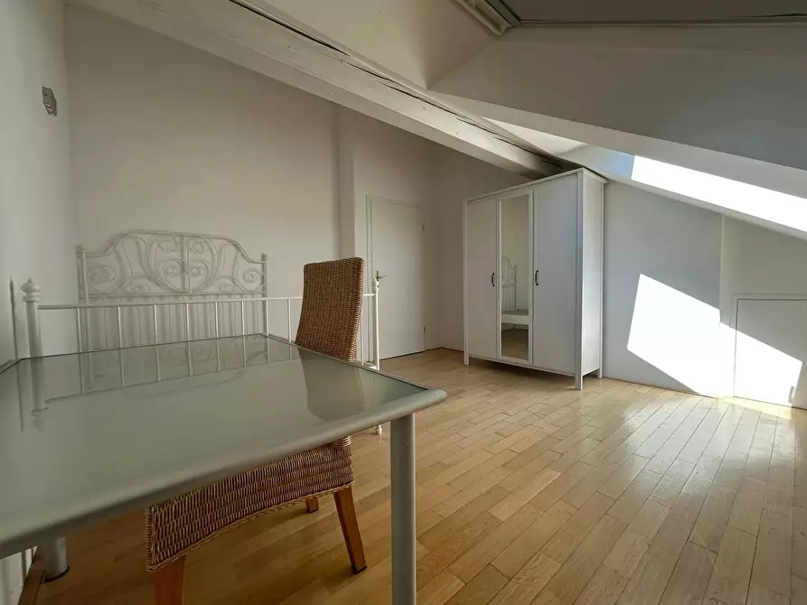 Immagine 1 di Camera in affitto  in Rotkehlchenweg a München