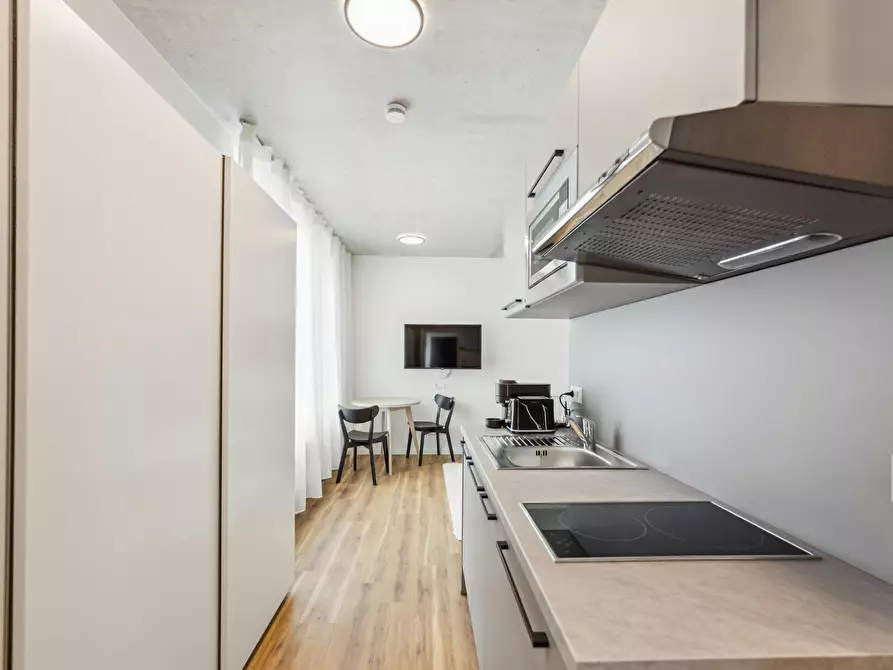 Immagine 4 di Appartamento in affitto  in Gustav-Tempel-Straße a Berlin